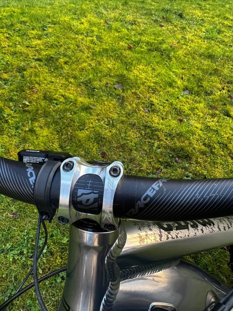 Electric Commencal Meta - Image 4