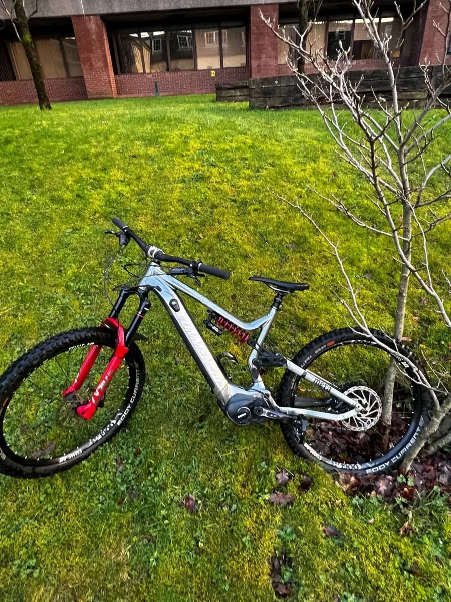 Electric Commencal Meta - Image 1