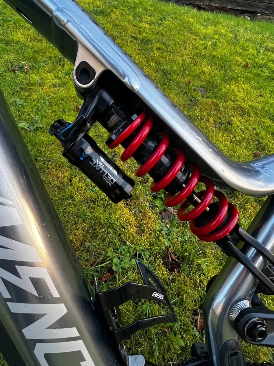 Electric Commencal Meta - Image 2