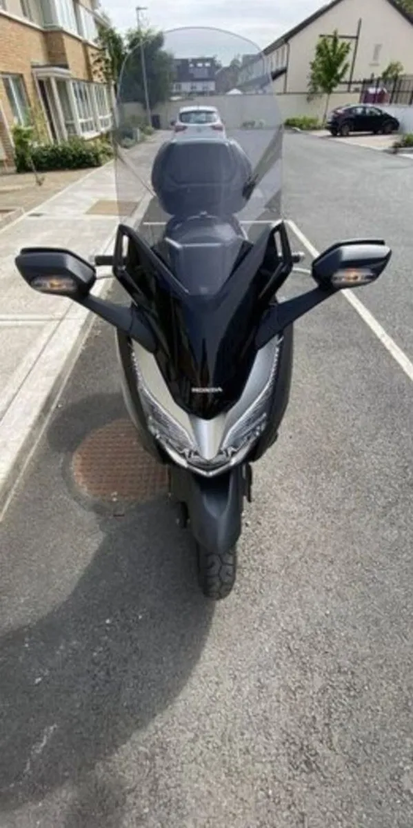 2020 HONDA FORZA 300 - Image 2