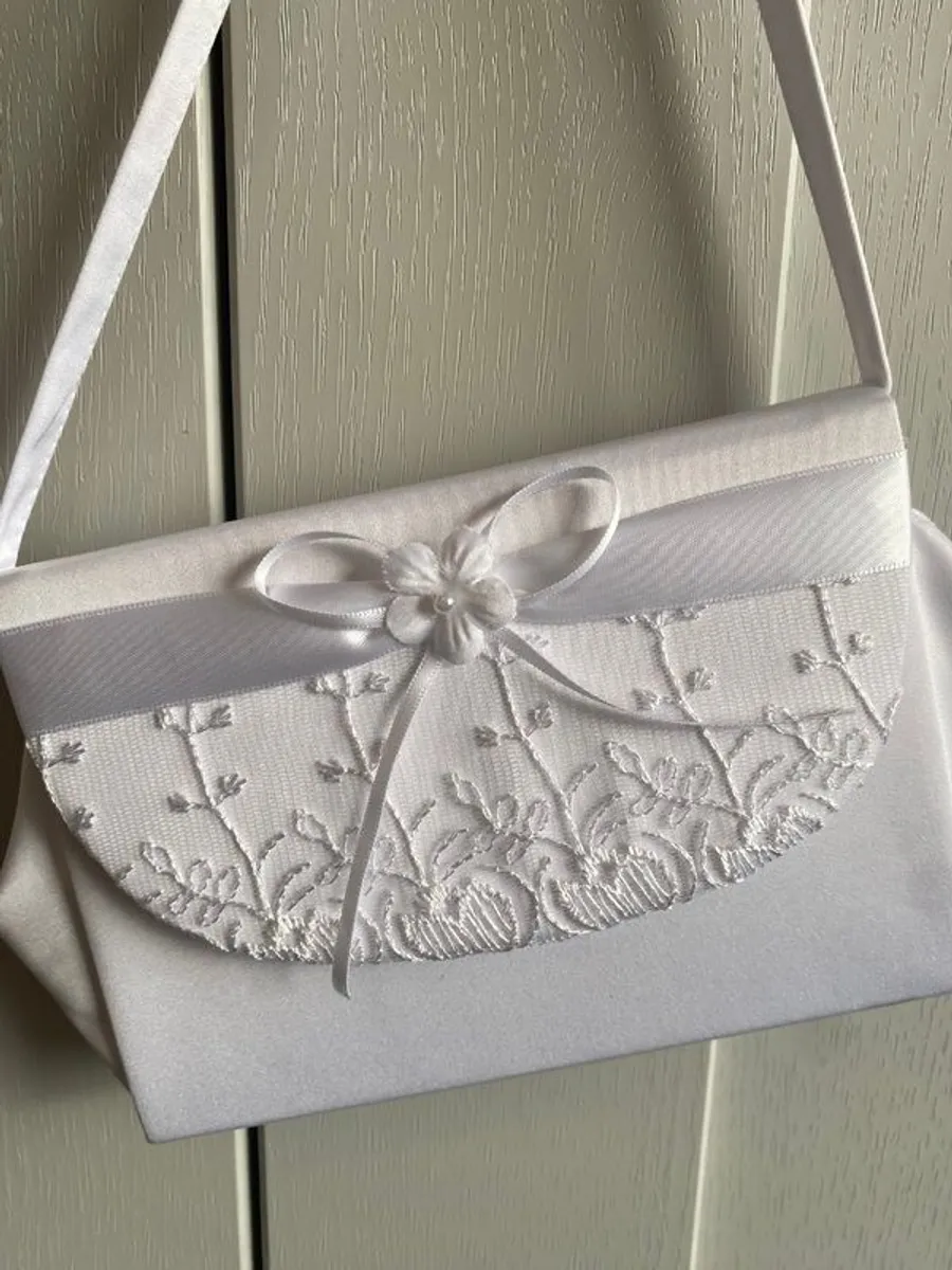 Communion dress - Image 2