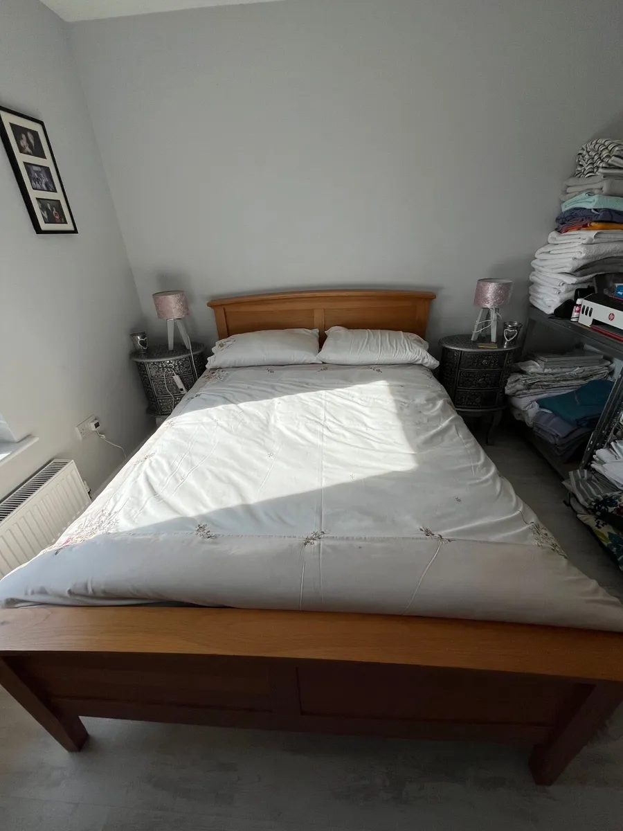 Double solid wood bed and mattress - Image 1