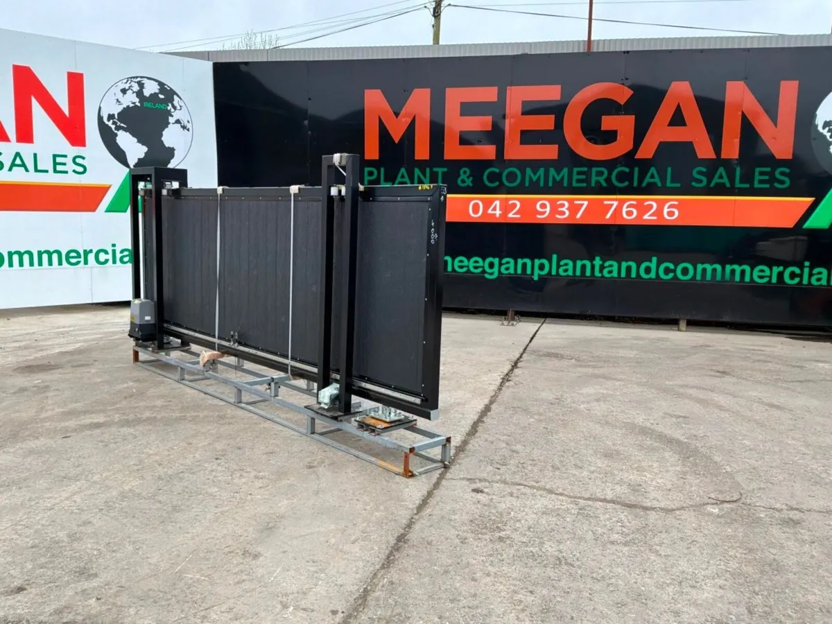 UNUSED 13ft SLIDING ENTRANCE GATES1376p. - Image 3
