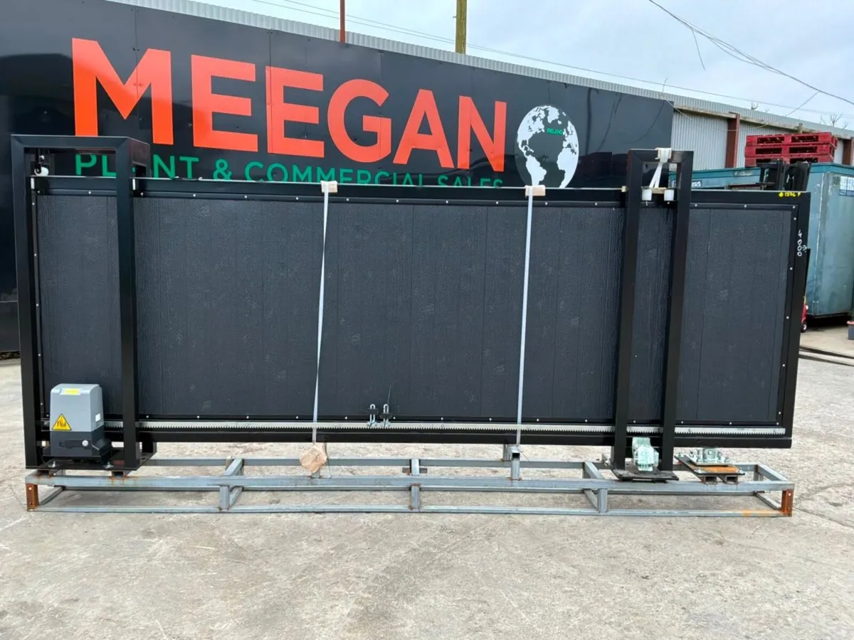 UNUSED 13ft SLIDING ENTRANCE GATES.....1376p. - Image 2