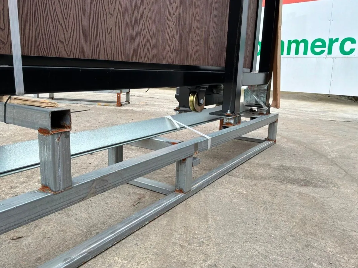 13ft REMOTE CONTROL SLIDING GATE.1377p. - Image 2