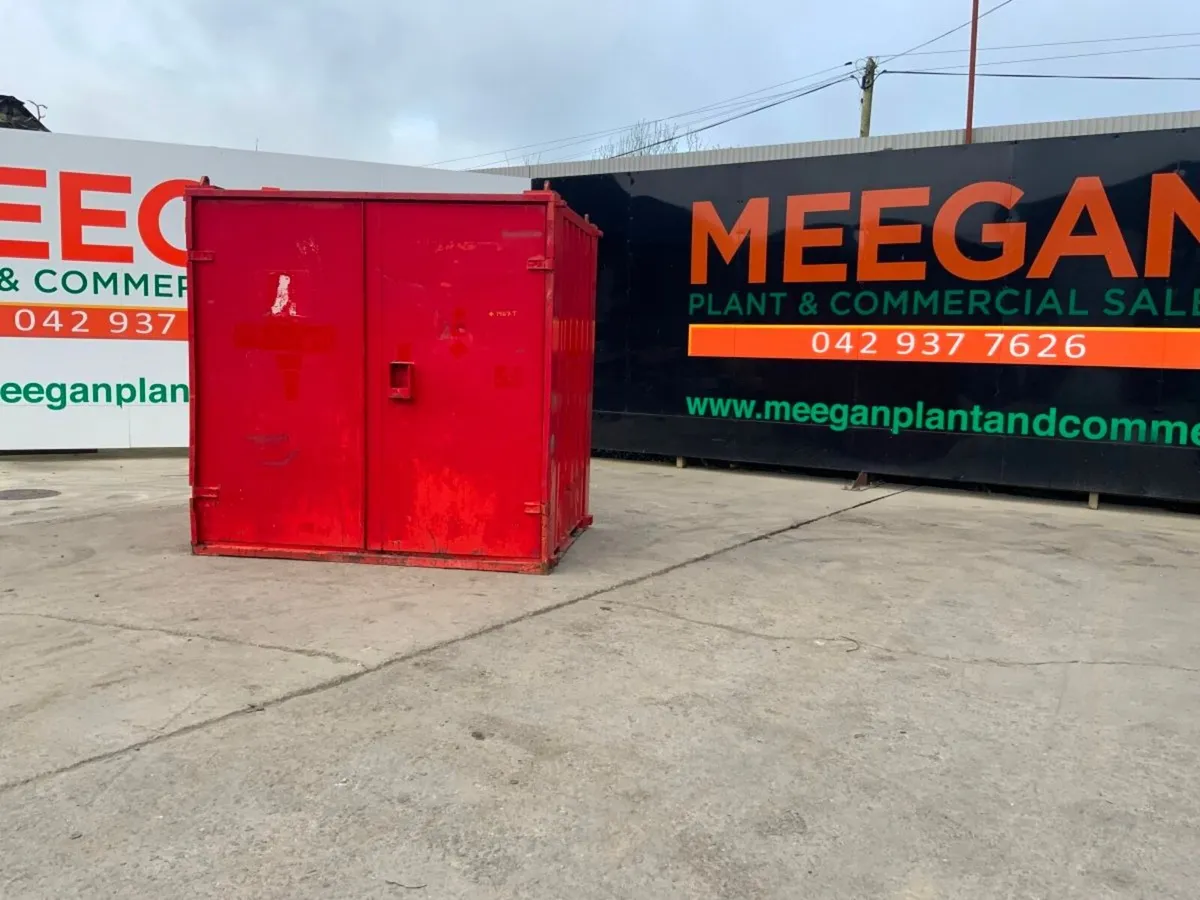 8ft x 6ft  SITE STORAGE CONTAINER......1967t. - Image 1