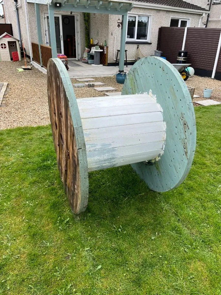 Cable Reel table - Image 4