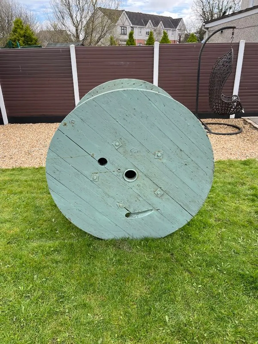 Cable Reel table - Image 3