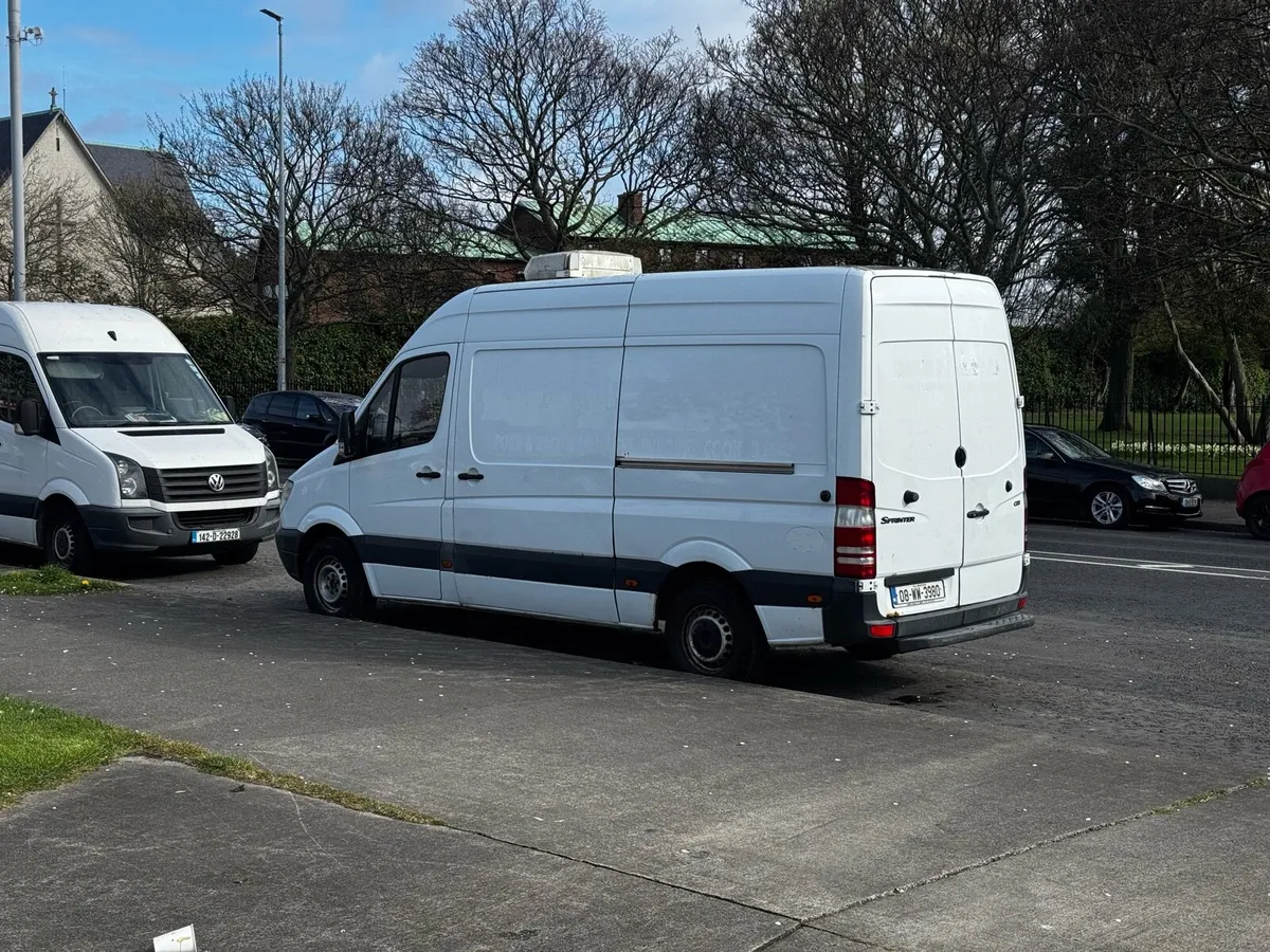 Mercedes sprinter fridge van - Image 2