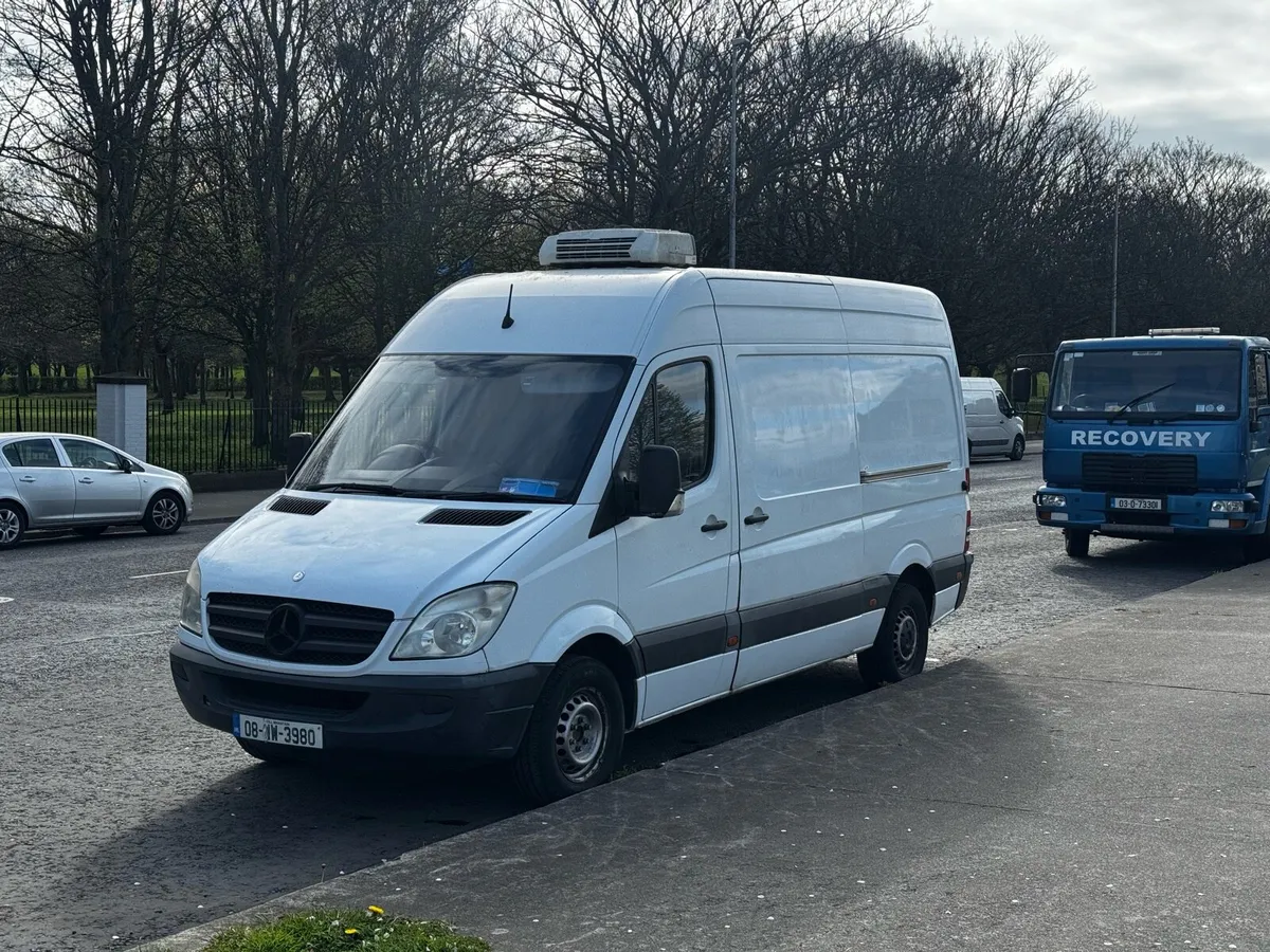 Mercedes sprinter fridge van - Image 3