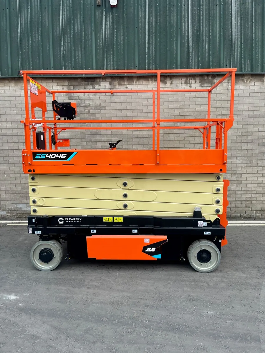 New JLG ES4046 Electric Scissor Lifts - Image 1