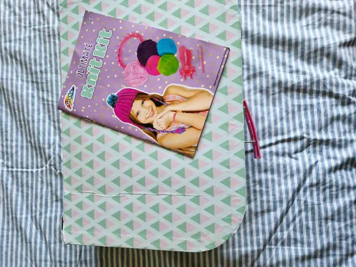 Childs Knitting Kit - Image 2