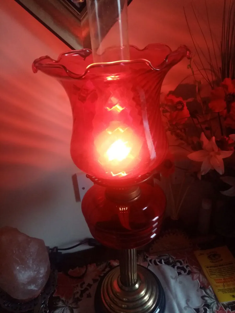 Vintage oil Lamp - Image 3