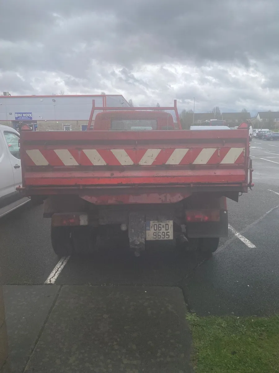 Mitsubishi Canter - Image 4