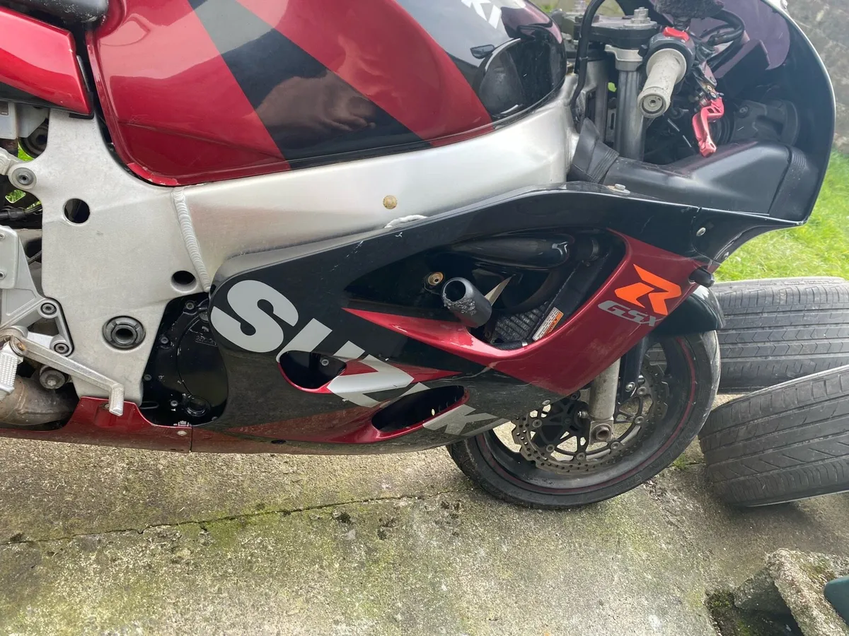 Suzuki gsxr 600 - Image 2
