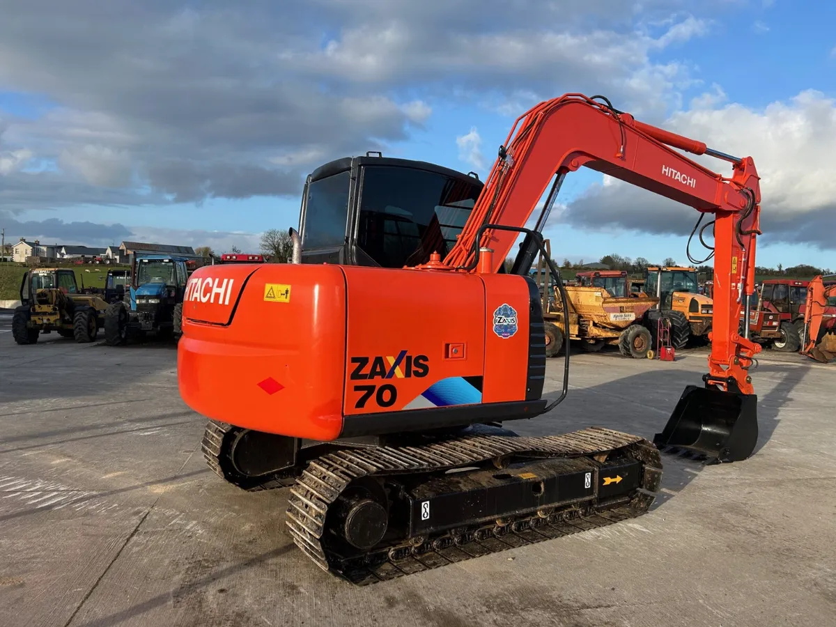 2014 Hitachi Zaxis 70 - Image 3