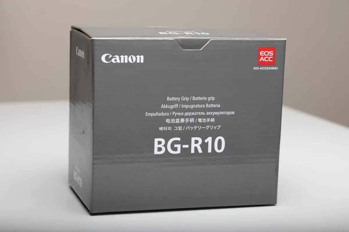 Canon BG-R10 Battery Grip - Image 2
