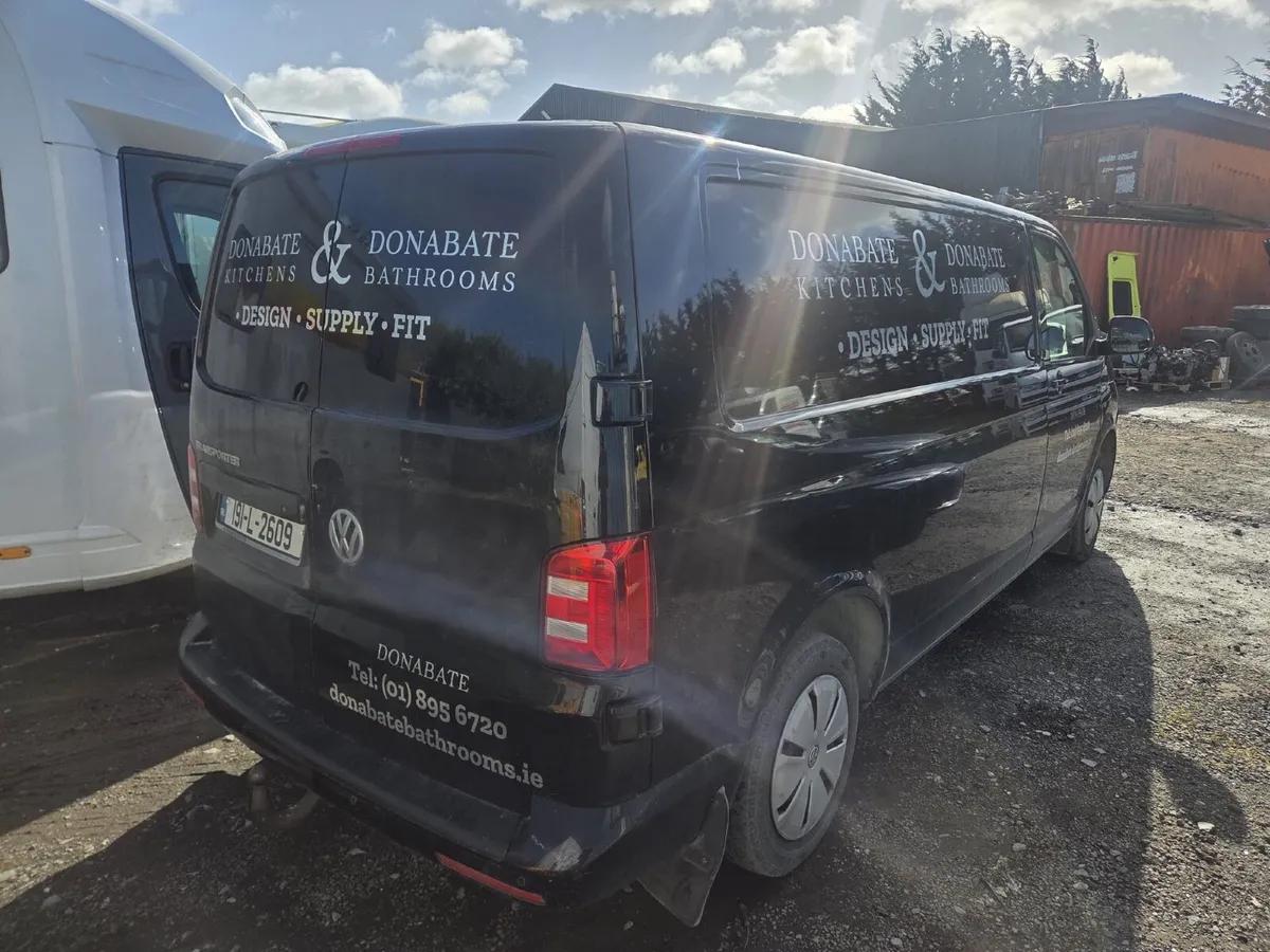 Volkswagen Transporter 2019 - Image 2