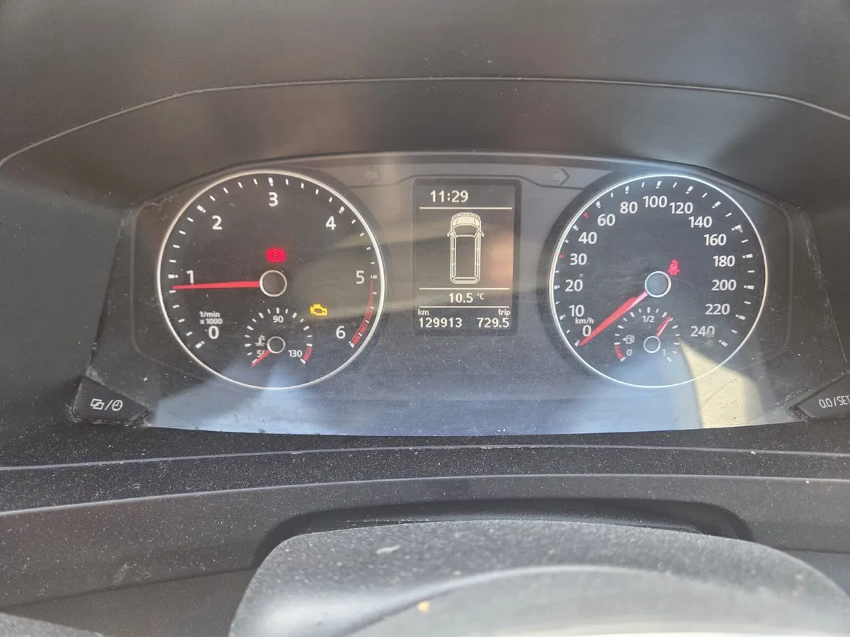 Volkswagen Transporter 2019 - Image 3