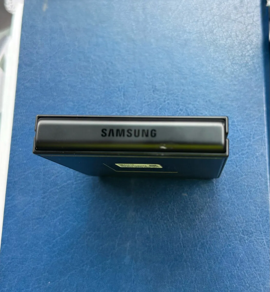 Samsung Galaxy Z Flip7 FE 128 GB - Image 4