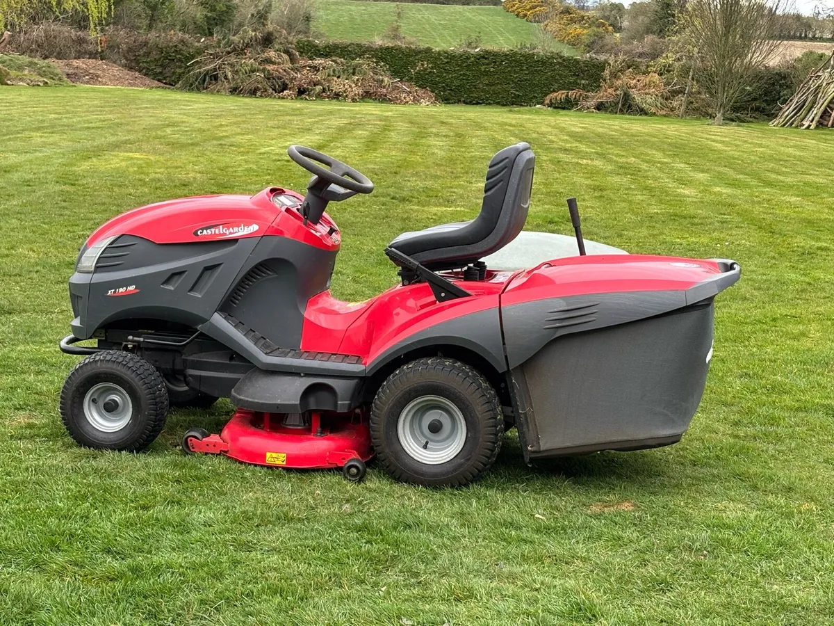 Castlegarden XT190HD Ride- On Lawnmower - Image 1