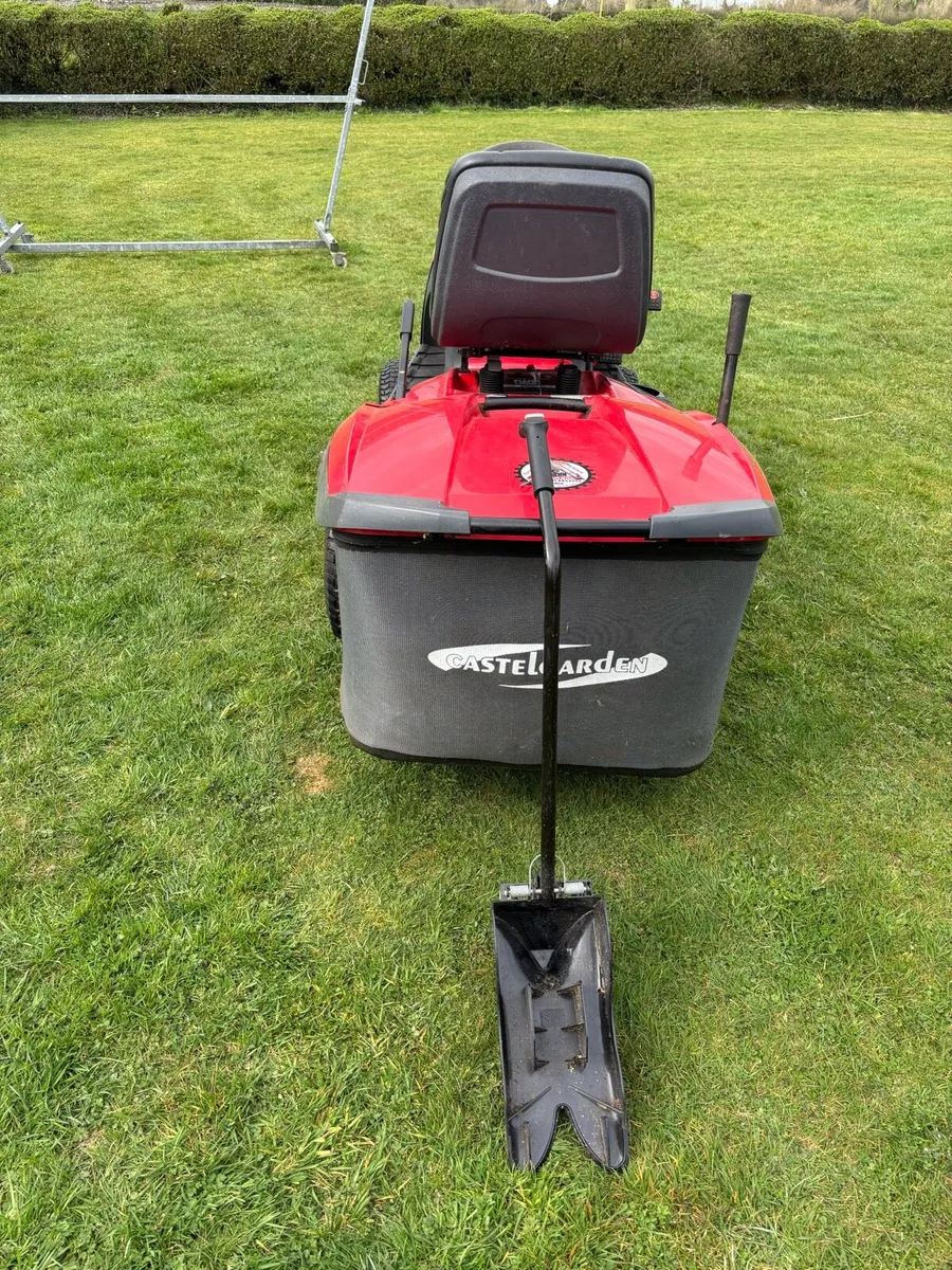 Castlegarden XT190HD Ride- On Lawnmower - Image 3