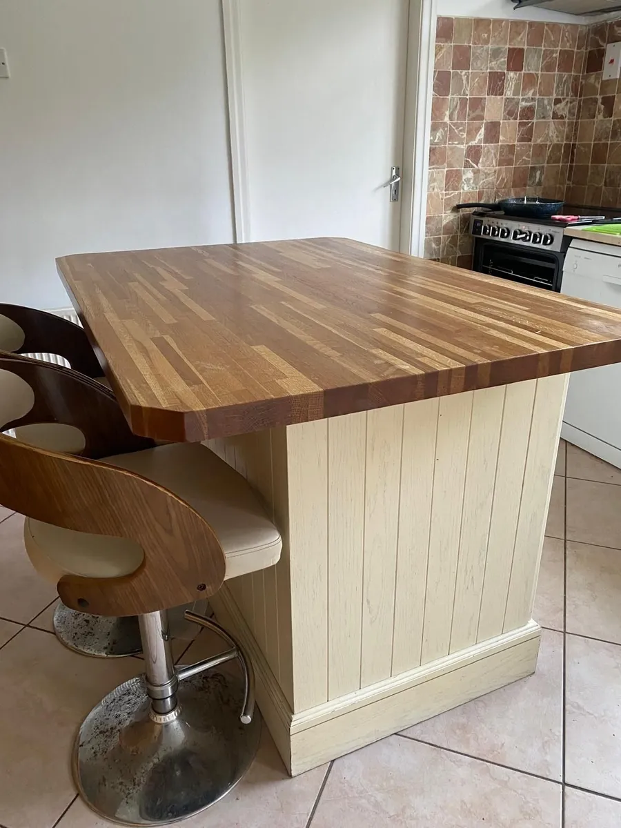 Kitchen Island for sale - Image 2