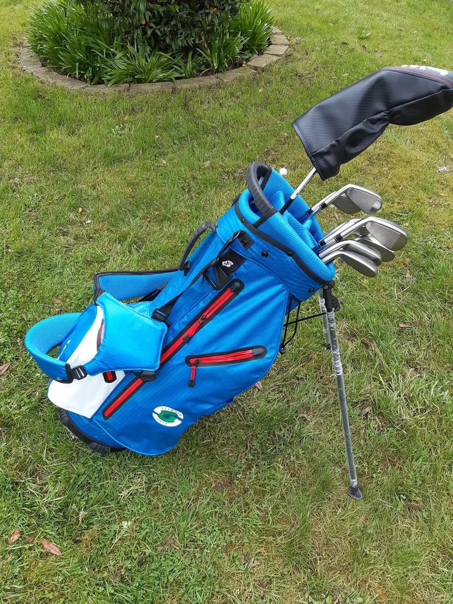 Bag of Taylermade M4s in almost new condition - Image 1