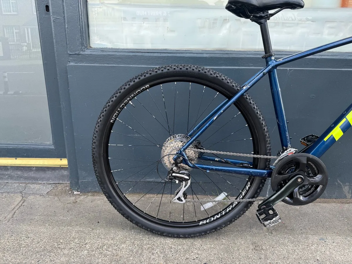 Trek Dual Sport 2 - Image 2