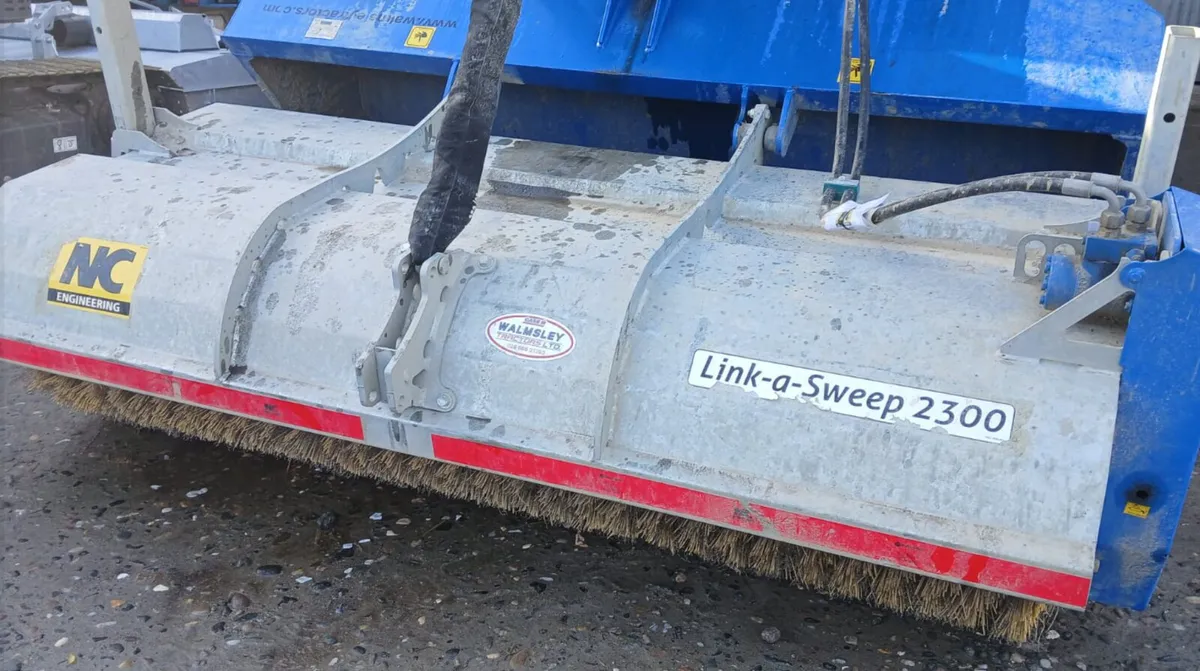 NC Multipurpose Road Sweeper Brush - Image 4