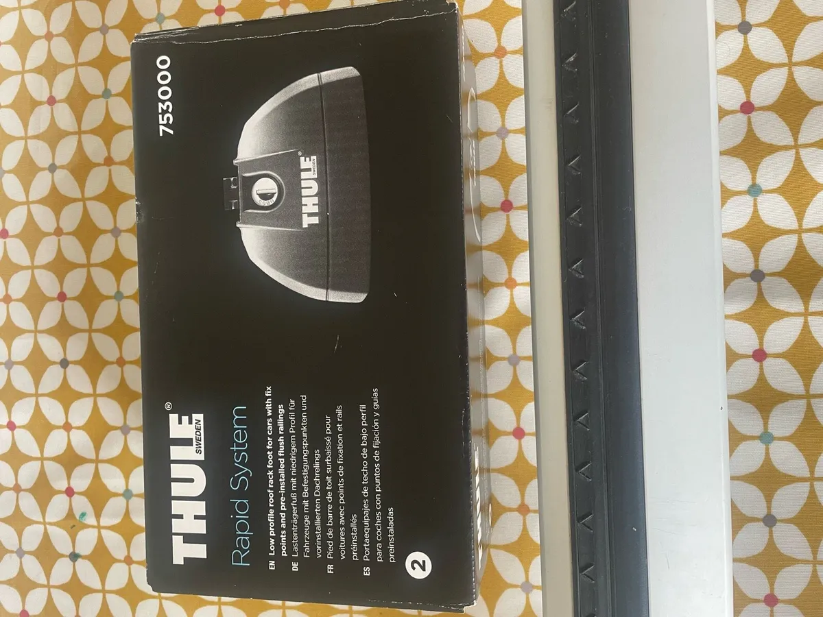 Thule roof bars - Image 1