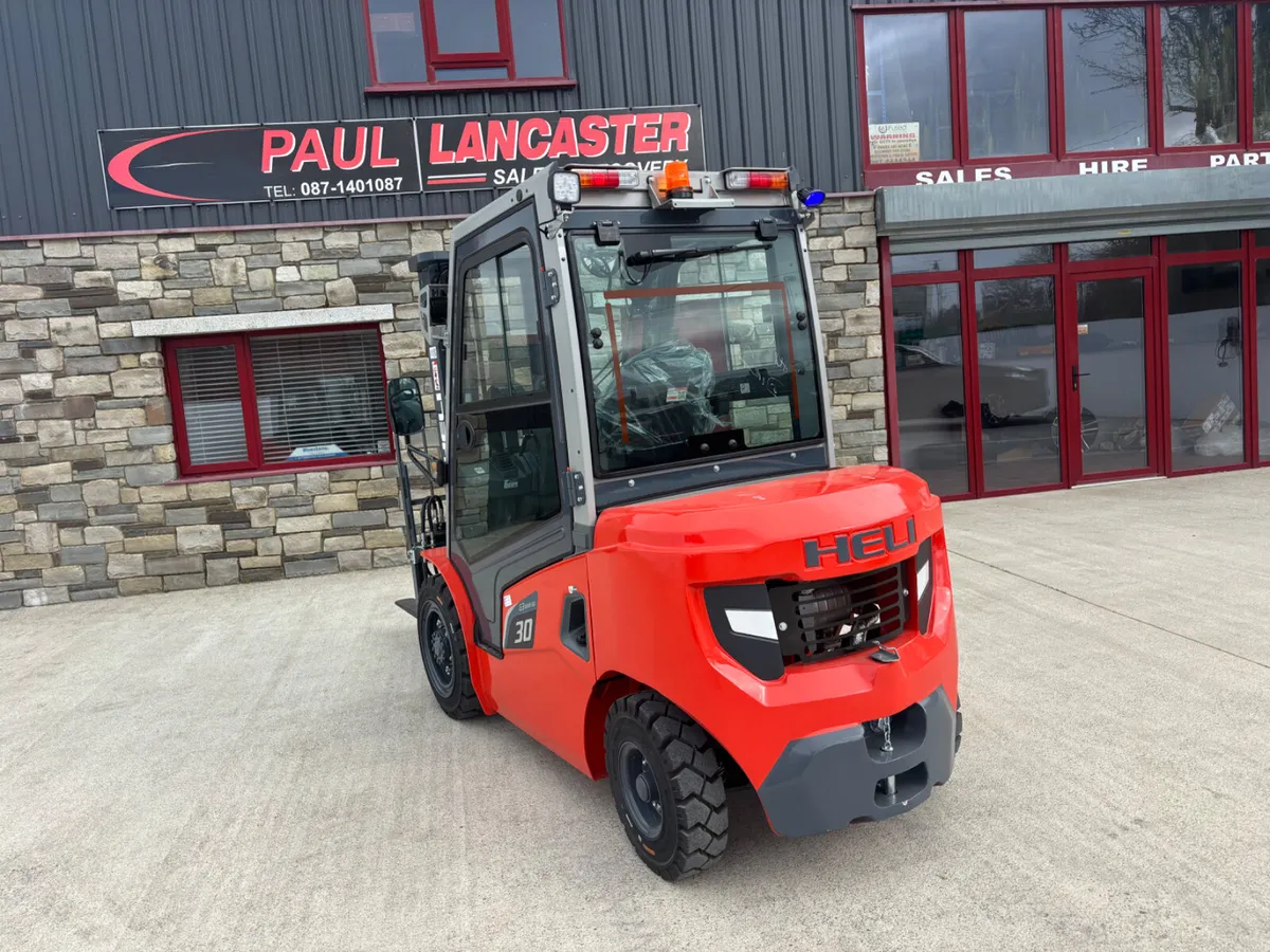 Heli forklift 3 ton new - Image 1