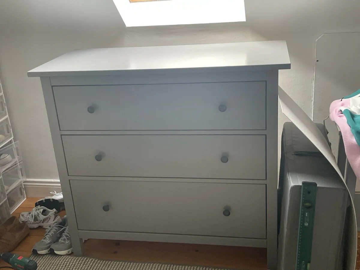 Chest of drawers - Image 2