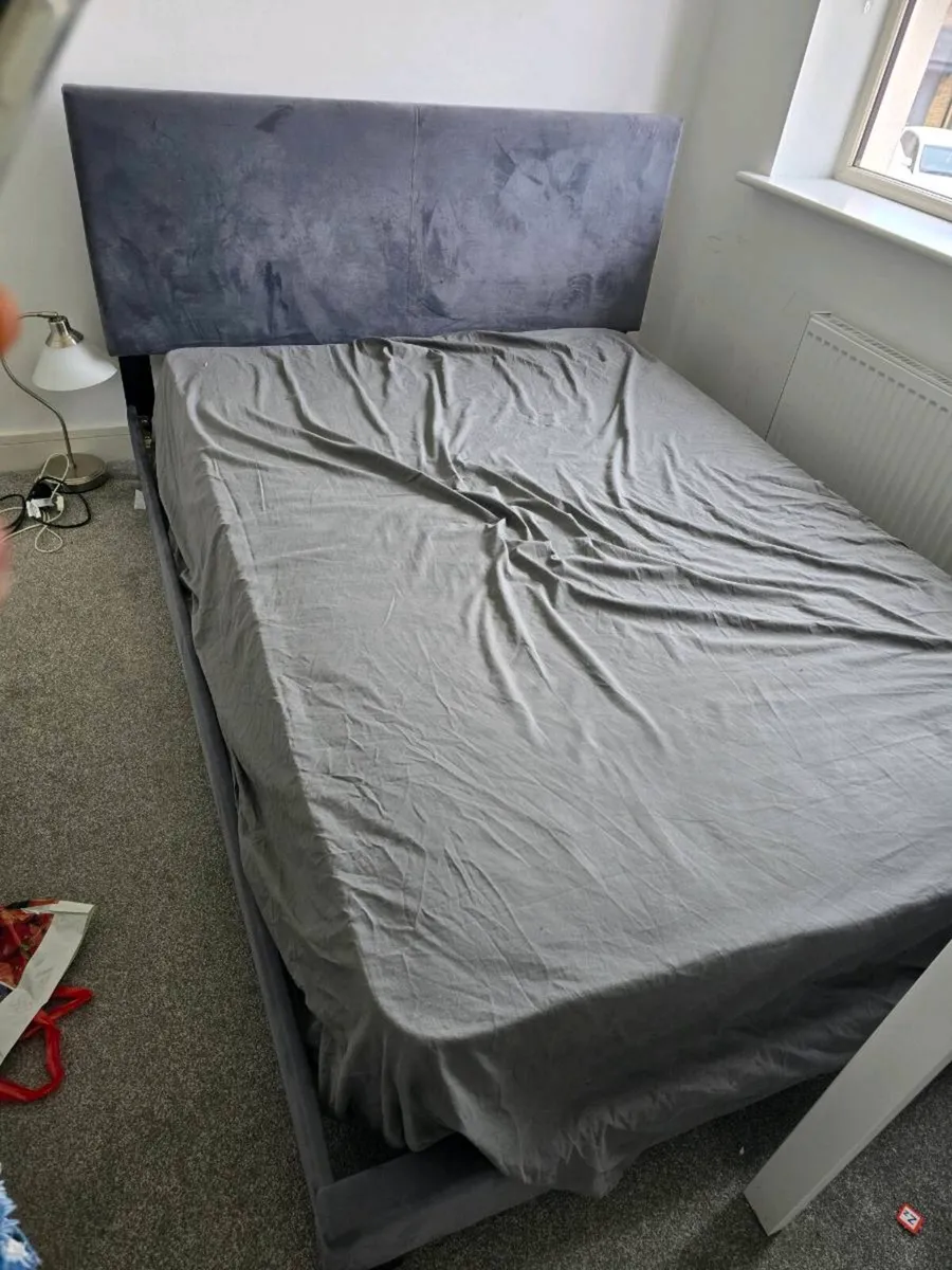 Bedframe - Image 1
