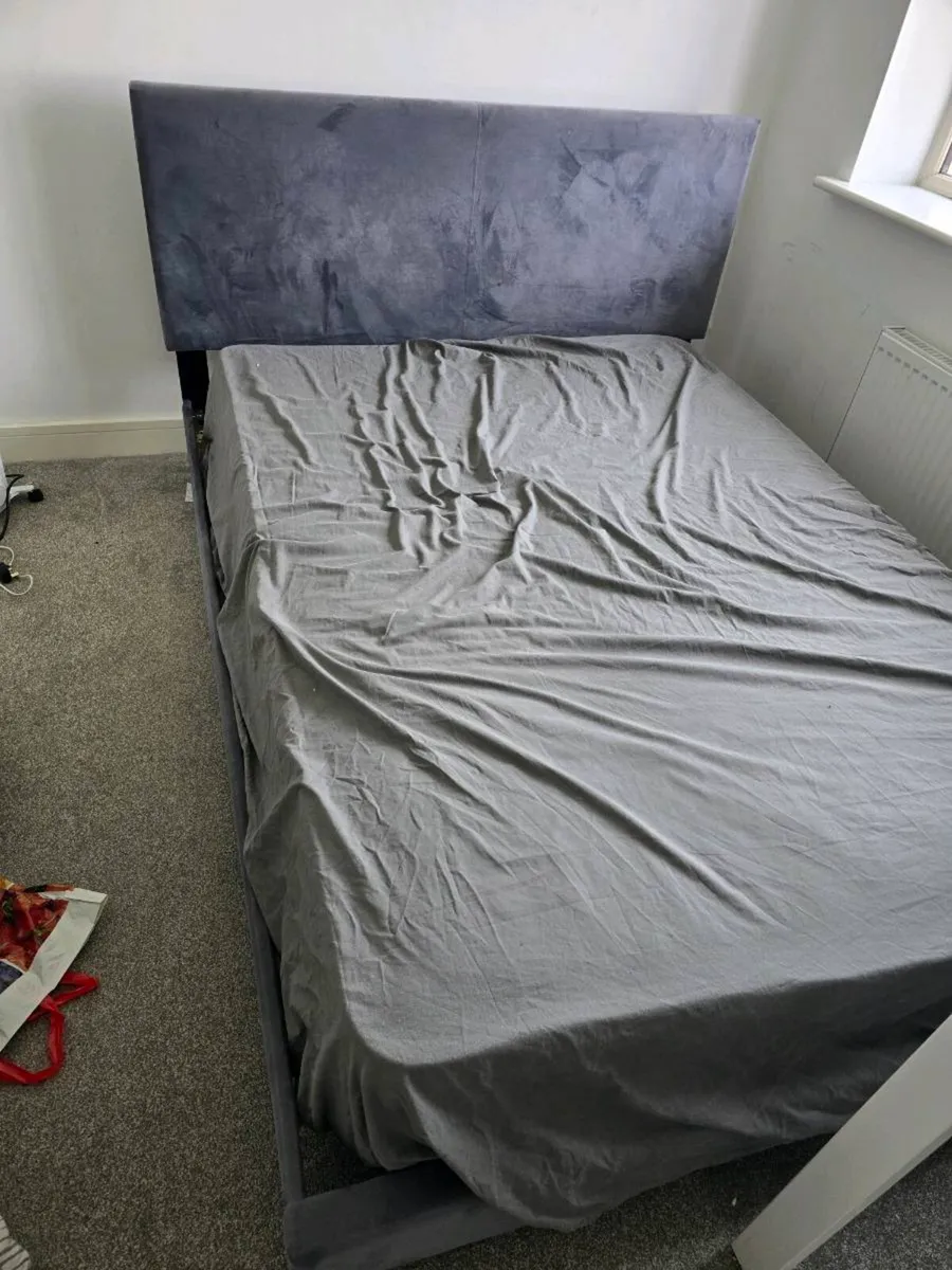 Bedframe - Image 2