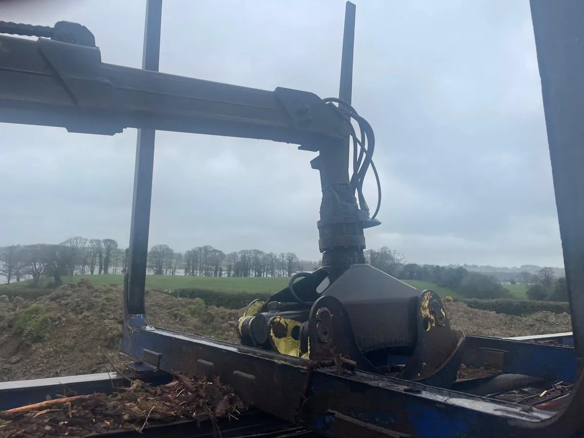 Tajfun liv 120 k crane with Cab - Image 3