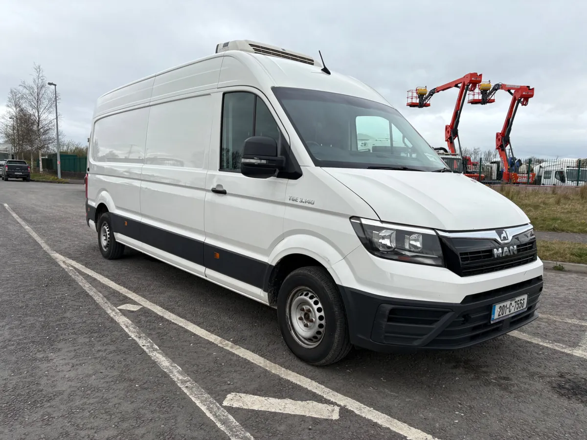 Man Fridge Van - Image 1