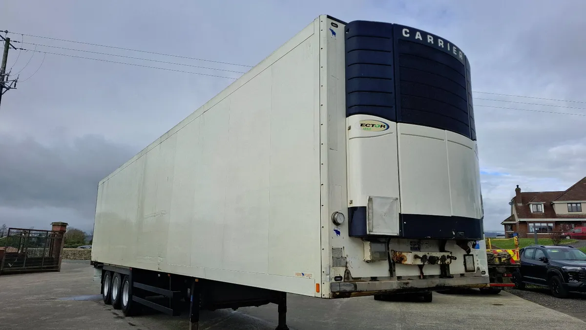 2008 Schmitz Fridge Trailer , Carrier 1850  Motor - Image 1