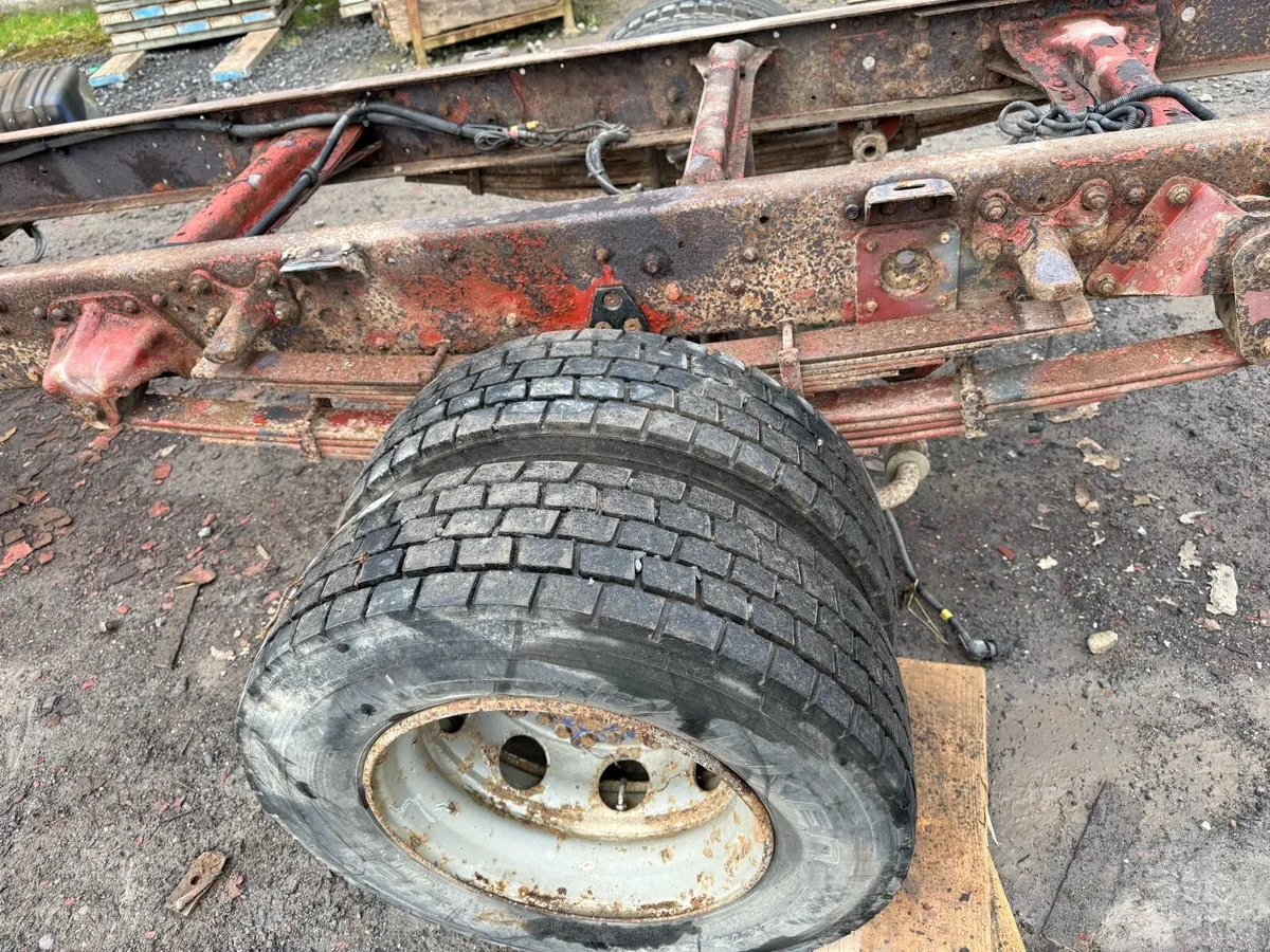 Axle and chassis bale trailer - Image 3