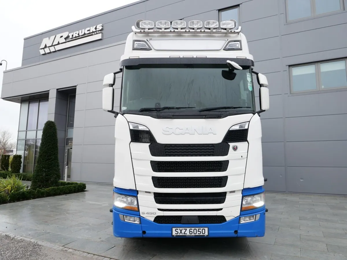 2018 Scania S450 Highline 6x2 T103179 - Image 2