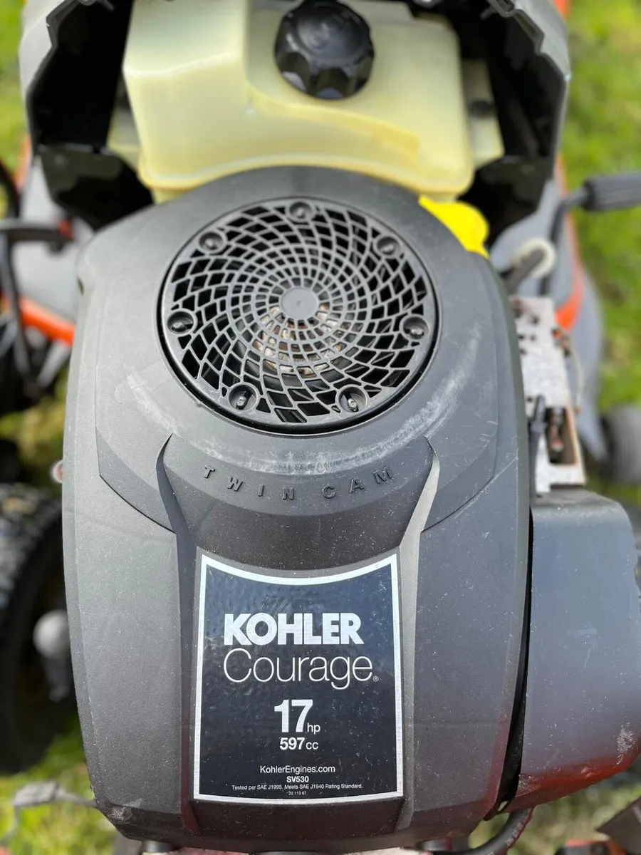 Husquvarna petrol ride on lawnmower - Image 4