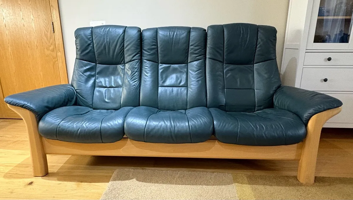 Stressless 3 str sofa - Image 1