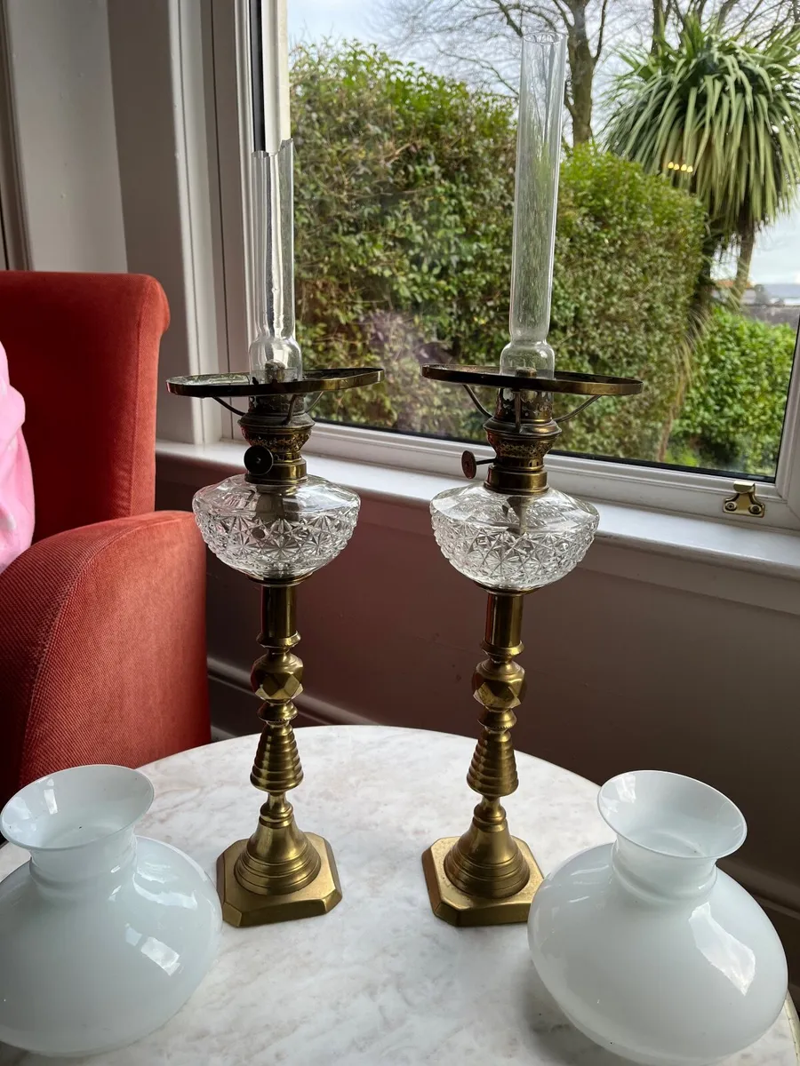 Antique paraffin lamps - Image 4