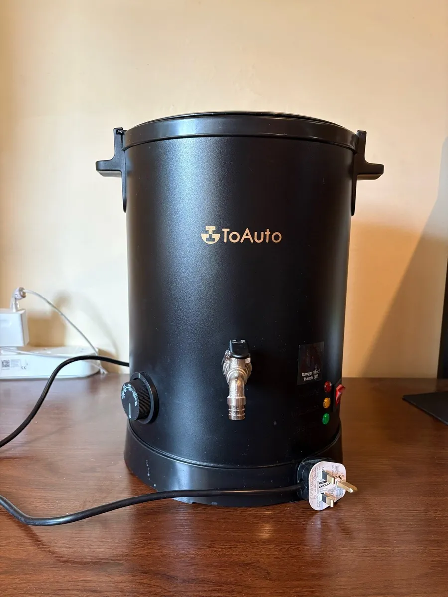 Wax melter - Image 1