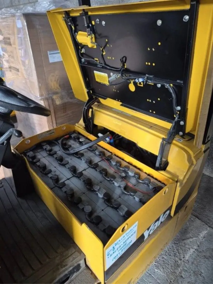 Yale Electrical fork lift ERP 16ATF(SWB) F2080 - Image 3
