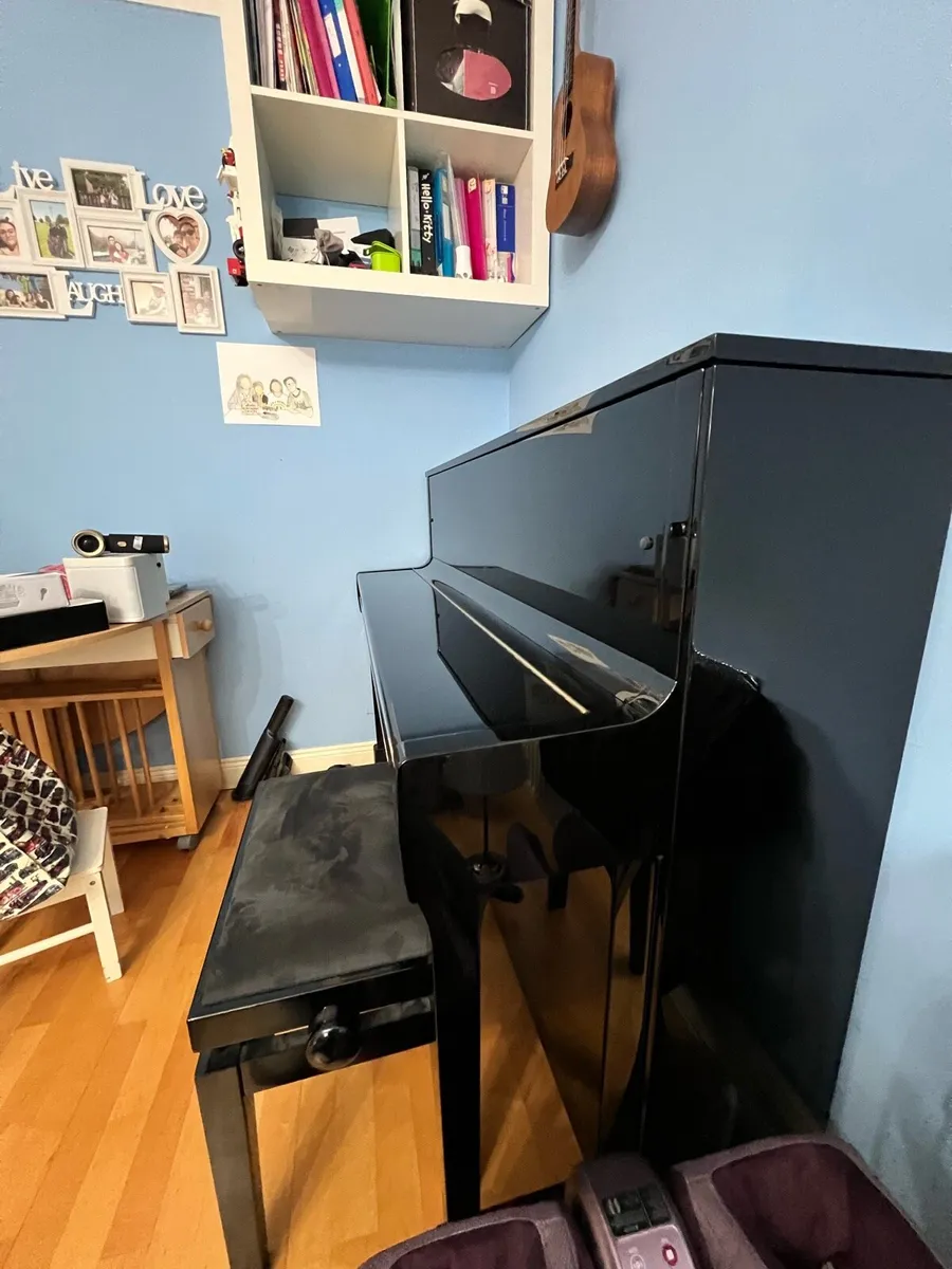 Kawai K200 Upright Piano - Excellent Condition - Image 3