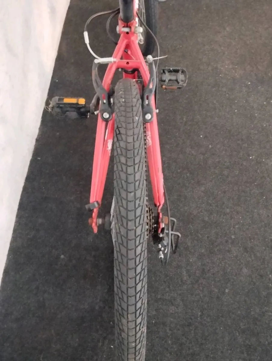 Kids 24inch bike - Image 3
