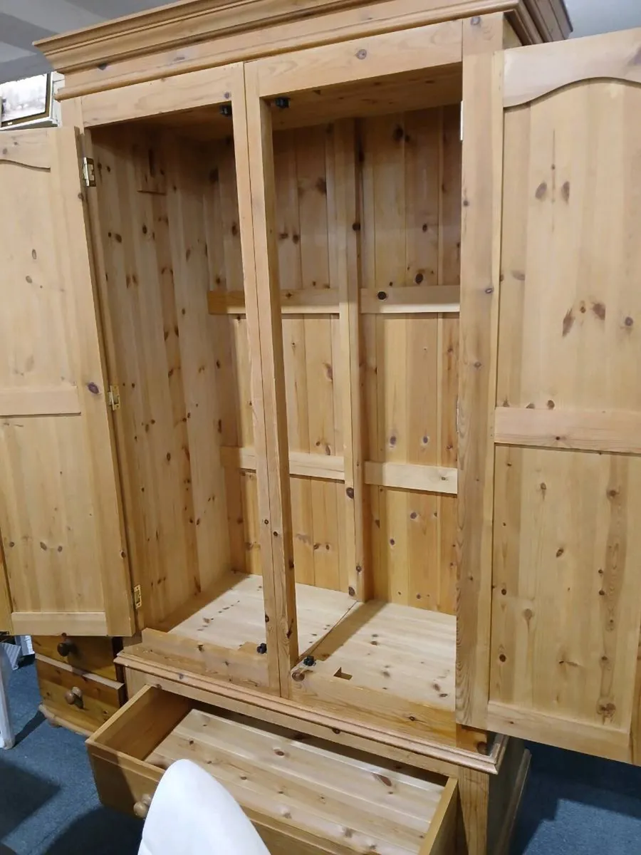Pine wardrobe  with drawer - Image 3