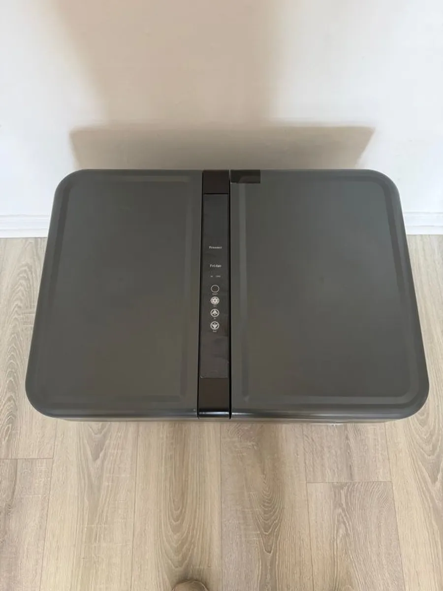 Compressor Fridge / Freezer 35L - Image 2