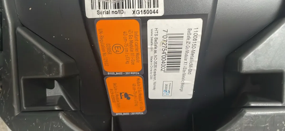 Baby car seat+ bigger seat free - Image 3